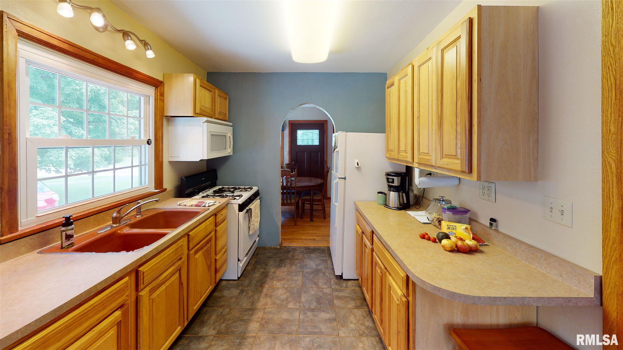 1919 North Kickapoo Creek Road Peoria, IL 61604 - Photo 11 of 46 Gallery Image 11