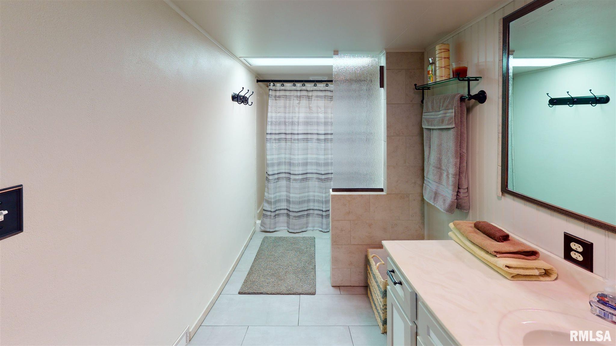 1919 North Kickapoo Creek Road Peoria, IL 61604 - Photo 33 of 46 Gallery Image 33