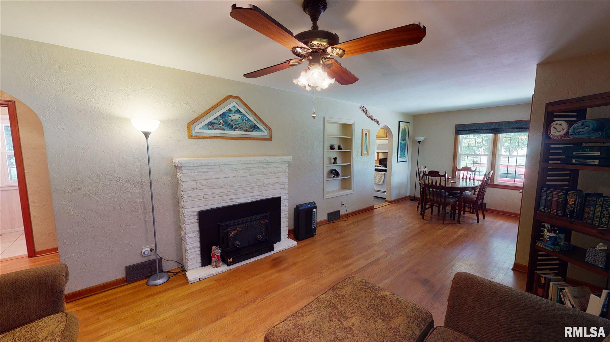1919 North Kickapoo Creek Road Peoria, IL 61604 - Photo 7 of 46 Gallery Image 7