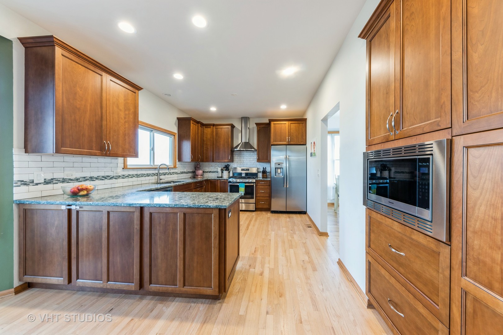 86 Cambridge Drive Grayslake, IL 60030 - Photo 6 of 16