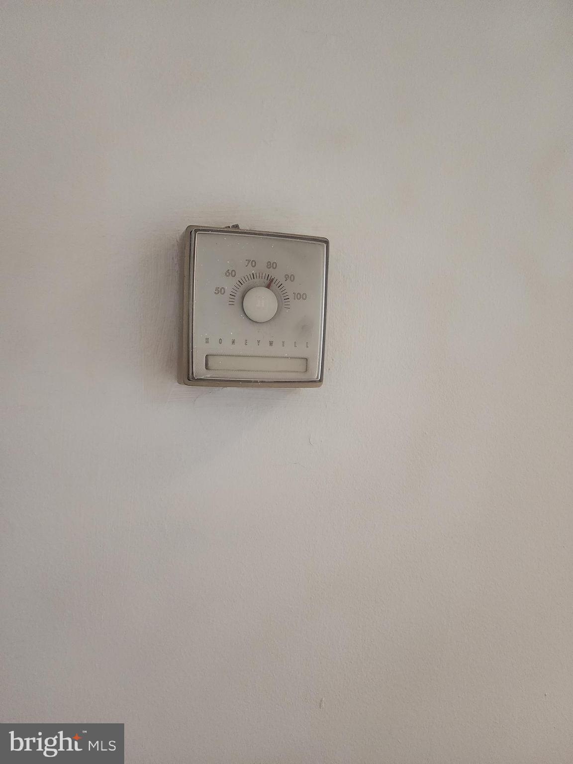 3601 Clarks Lane, Unit 416 Baltimore, MD 21215 - Photo 27 of 68 a view of a hallway