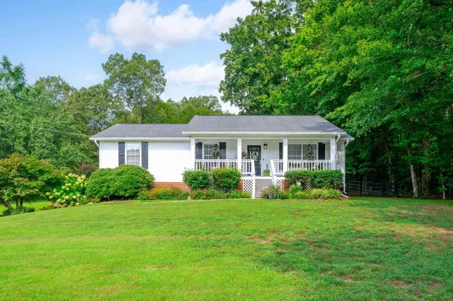 $424,900 | 9729 Birchwood Pike, Harrison, TN 37341