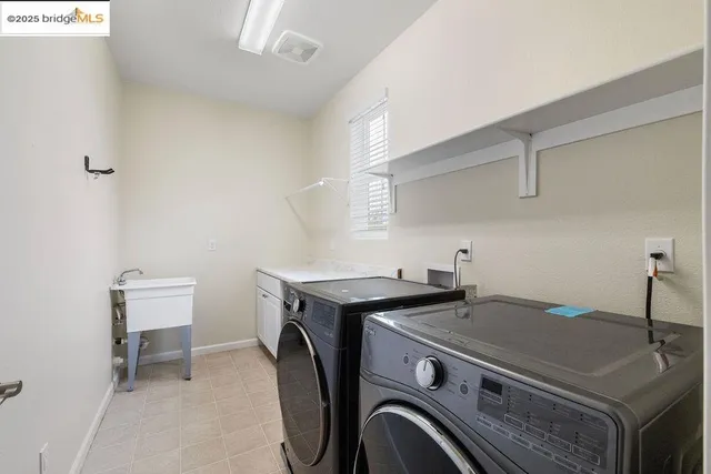 a vase of flowers sitting on a table