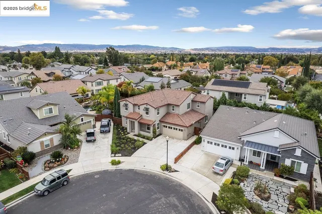 $999,800 | 524 Bougainvilla Court, Brentwood, CA 94513