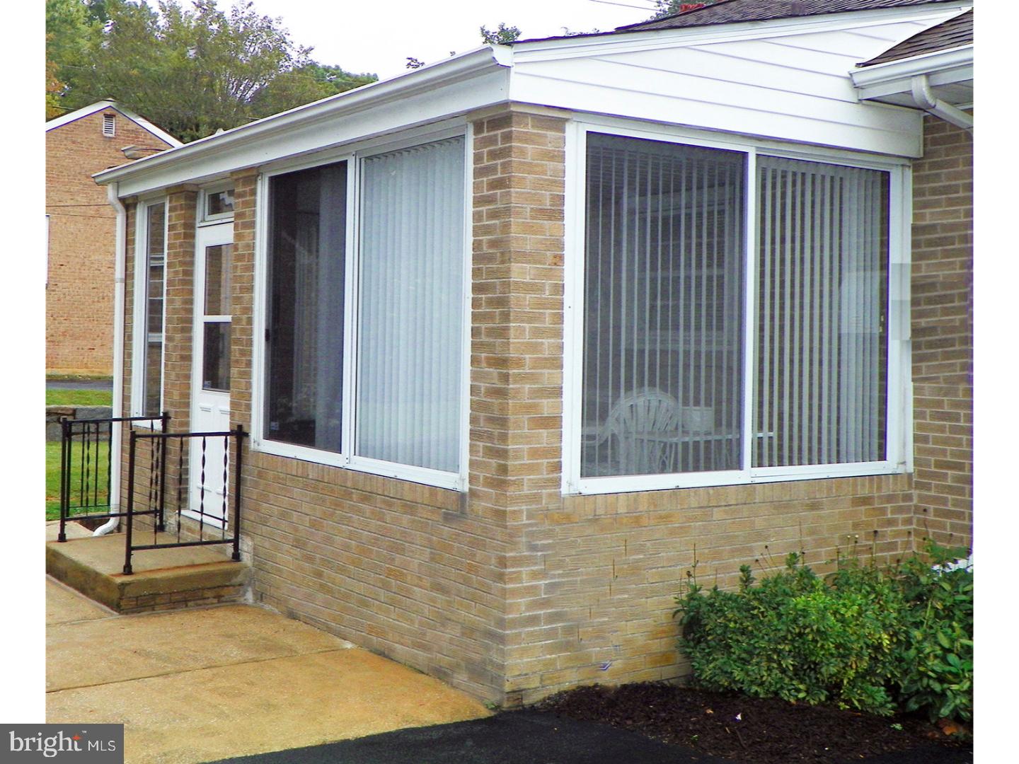 4001 Coleridge Road Wilmington, DE 19802 - Photo 2 of 16 Enclosed Porch