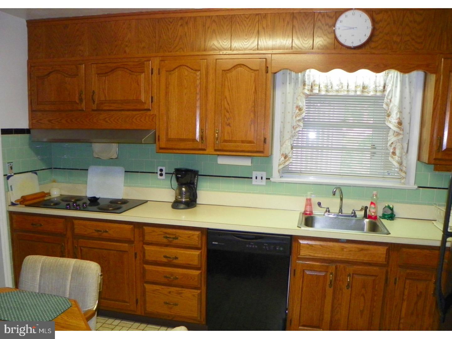 4001 Coleridge Road Wilmington, DE 19802 - Photo 3 of 16 Kitchen