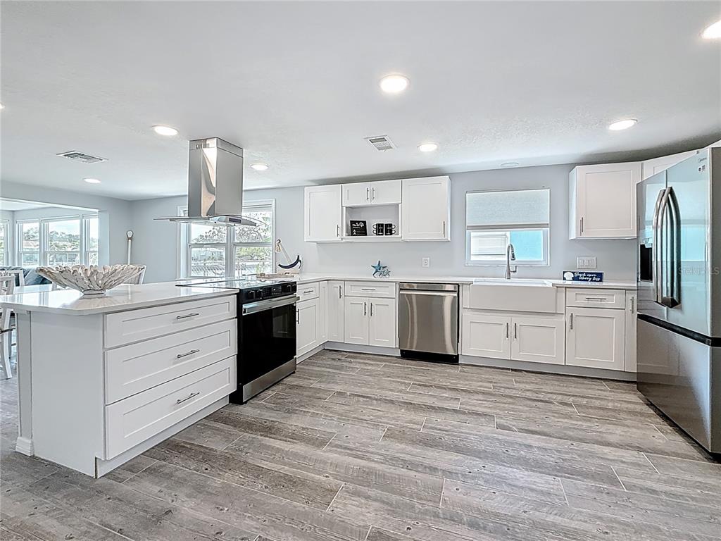 4920 Pelican Drive New Port Richey, FL 34652 - Photo 15 of 63