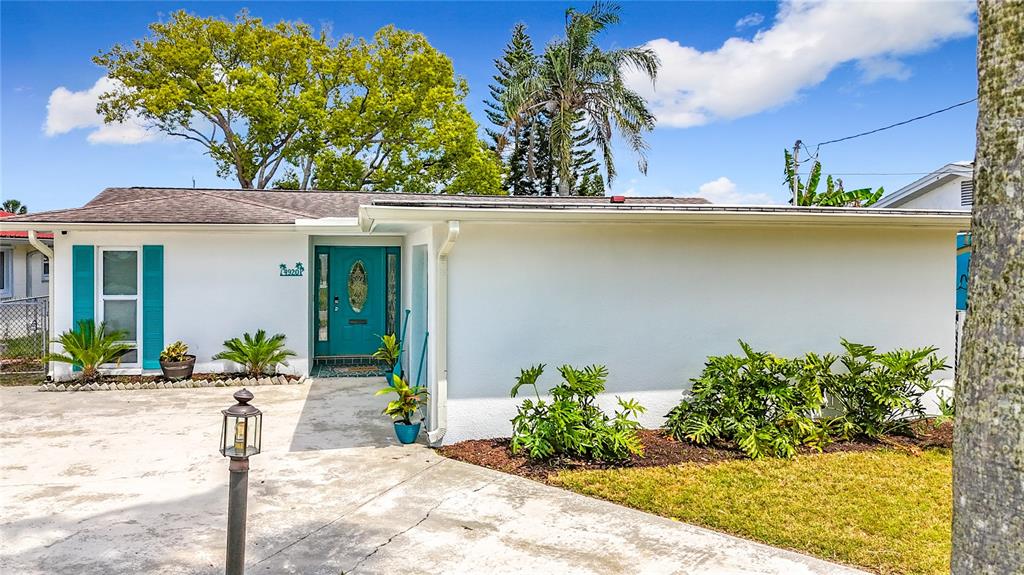 4920 Pelican Drive New Port Richey, FL 34652 - Photo 2 of 63
