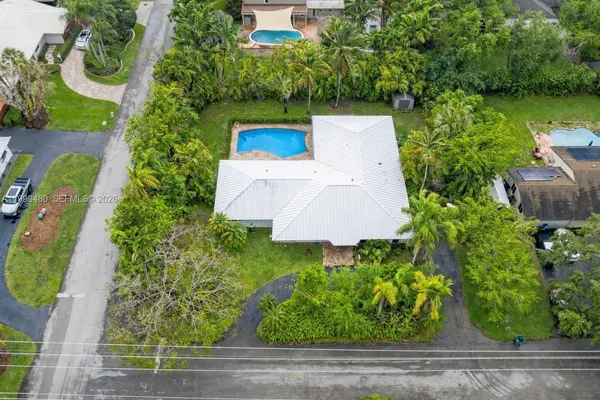 $1,399,000 | 8400 Southwest 178th Street, Palmetto Bay, FL 33157