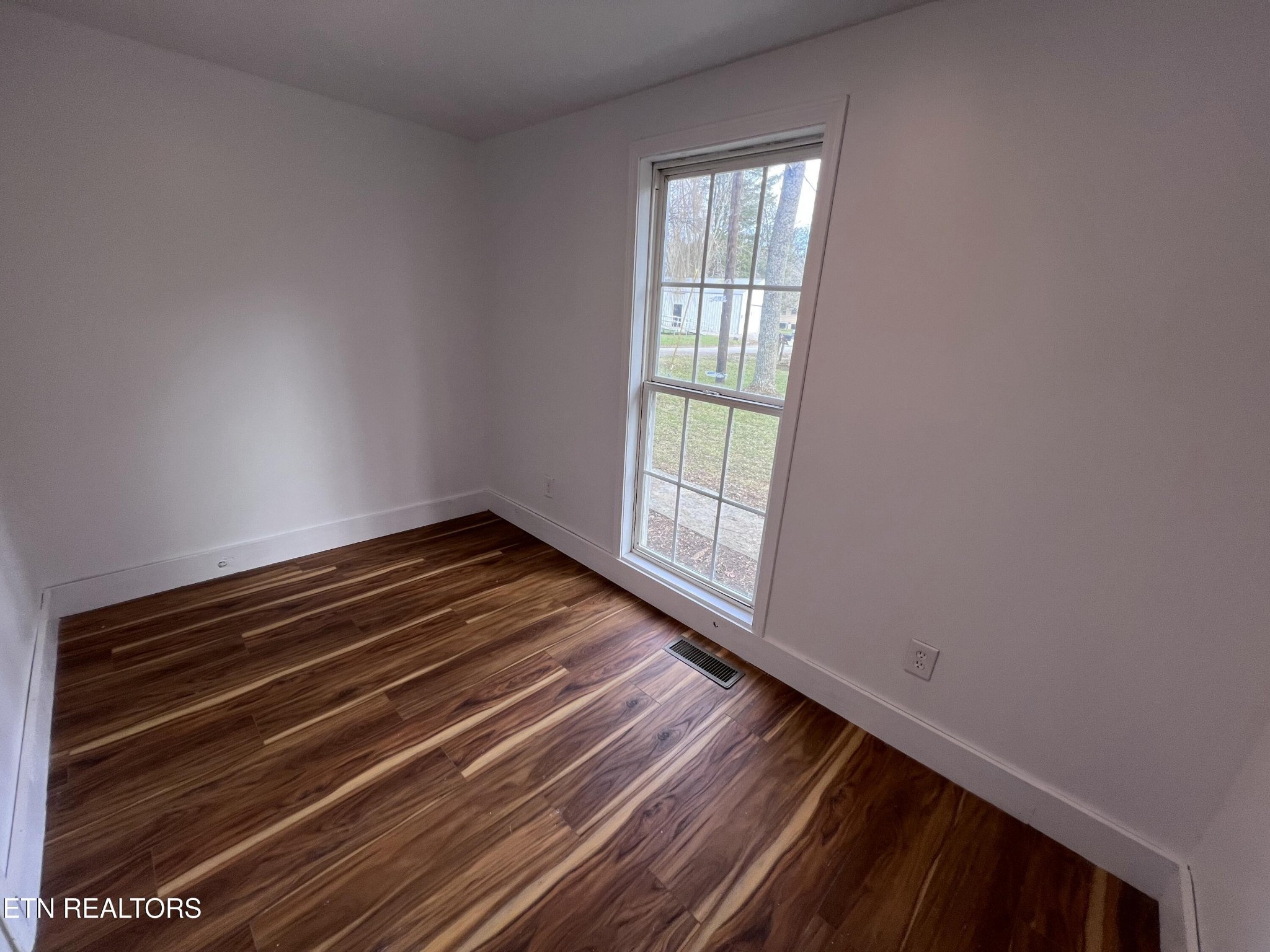 1028 Kennedy Road Jamestown, TN 38556 - Photo 32 of 51 Gallery Image 32