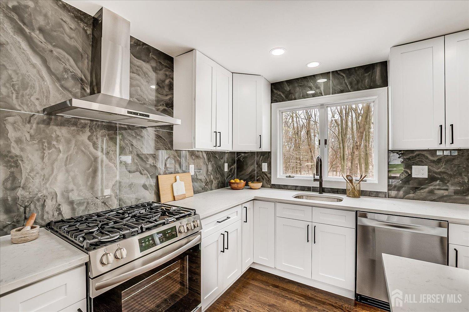 13 Brookside Road Edison, NJ 08817 - Photo 18 of 56