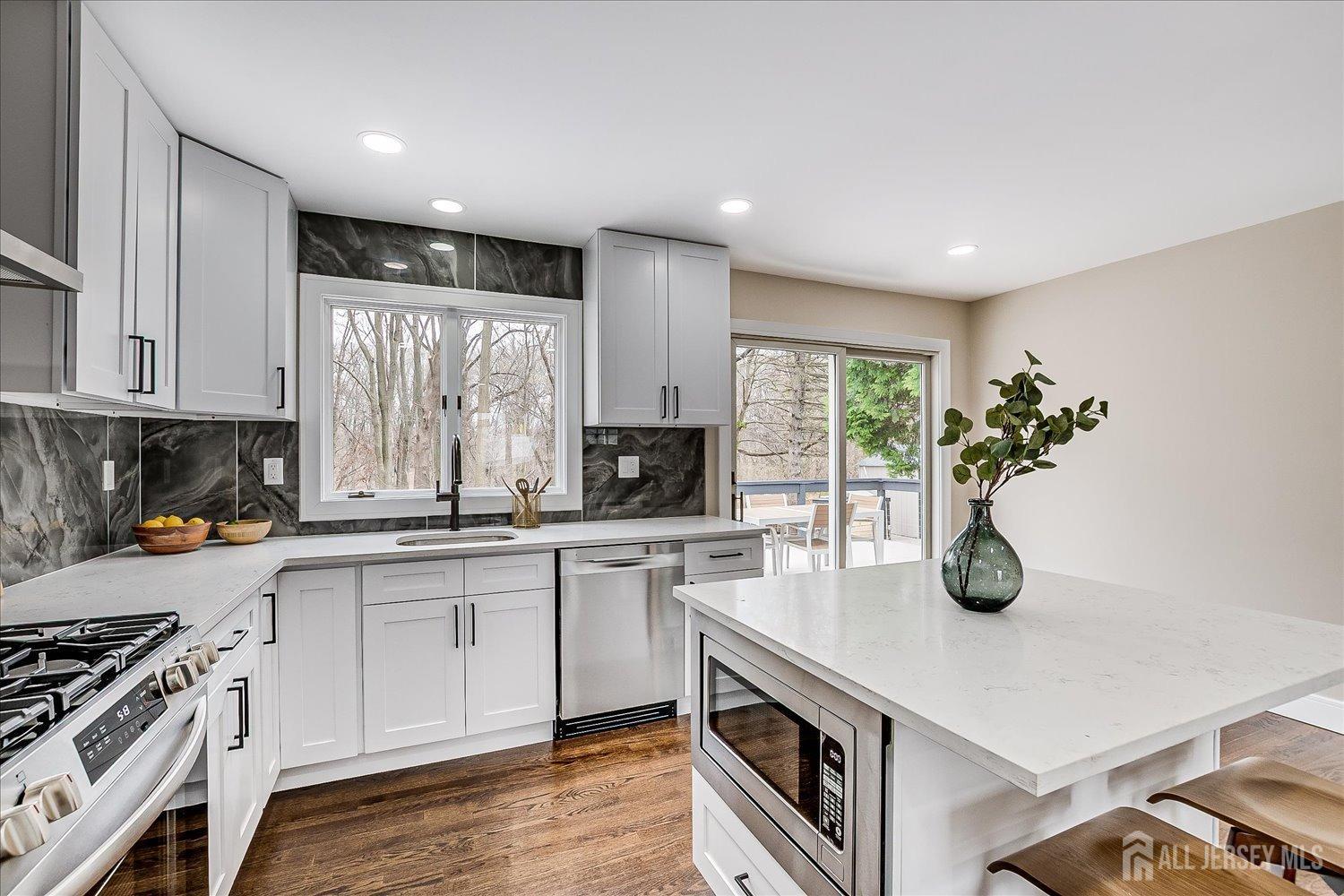 13 Brookside Road Edison, NJ 08817 - Photo 19 of 56