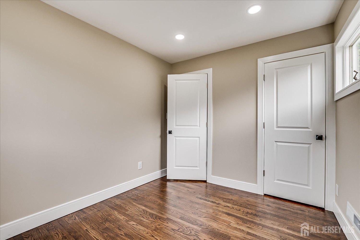 13 Brookside Road Edison, NJ 08817 - Photo 33 of 56