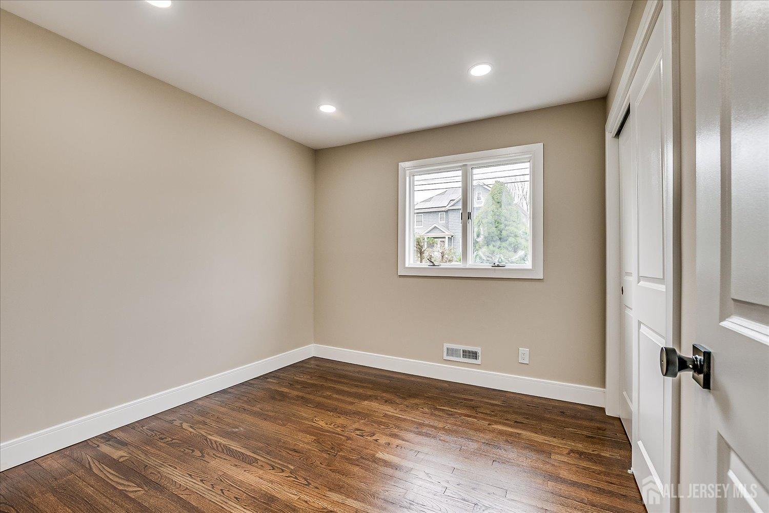 13 Brookside Road Edison, NJ 08817 - Photo 34 of 56