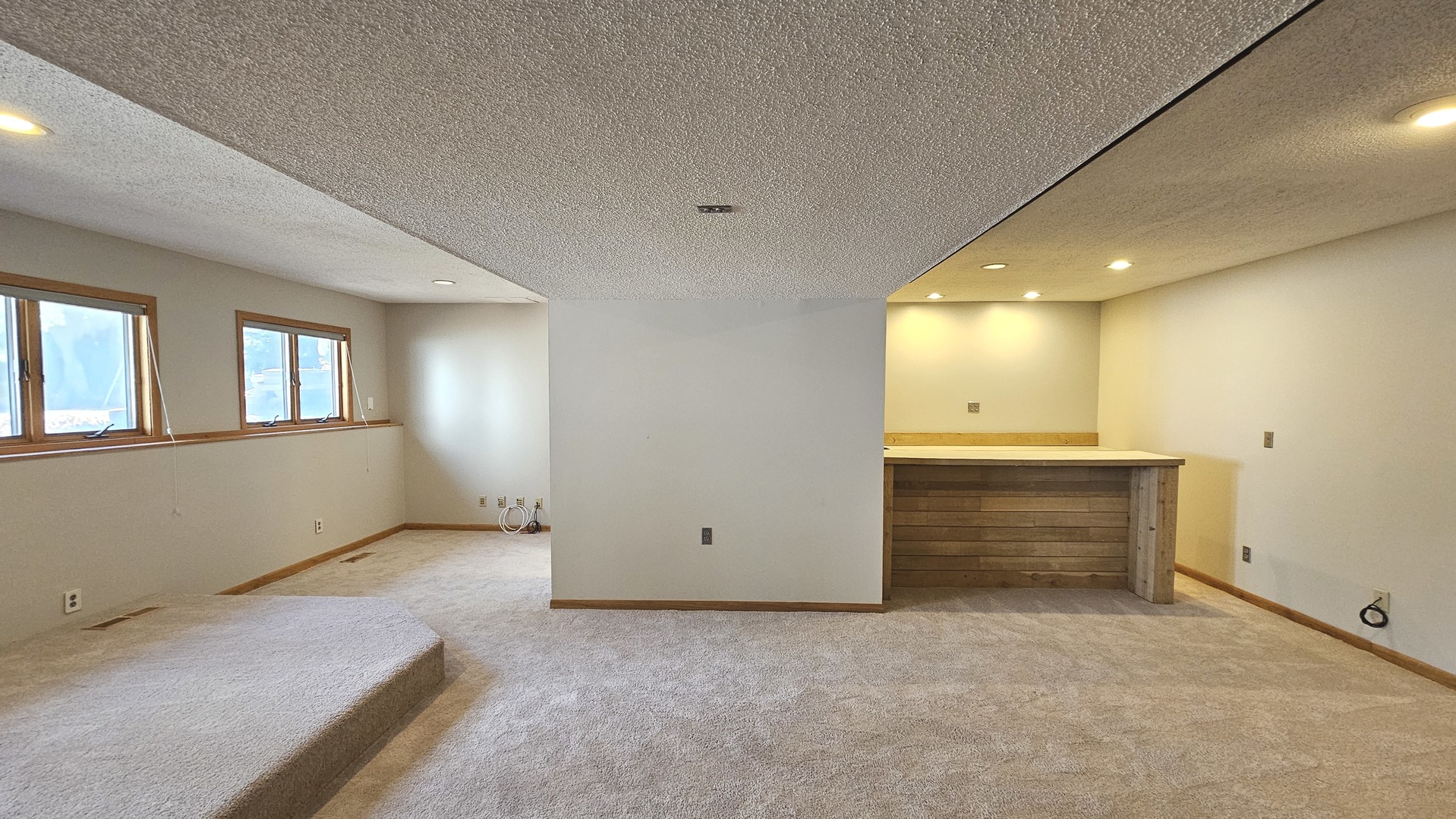 1914 Woodfield Road Champaign, IL 61822 - Photo 41 of 54 Gallery Image 41
