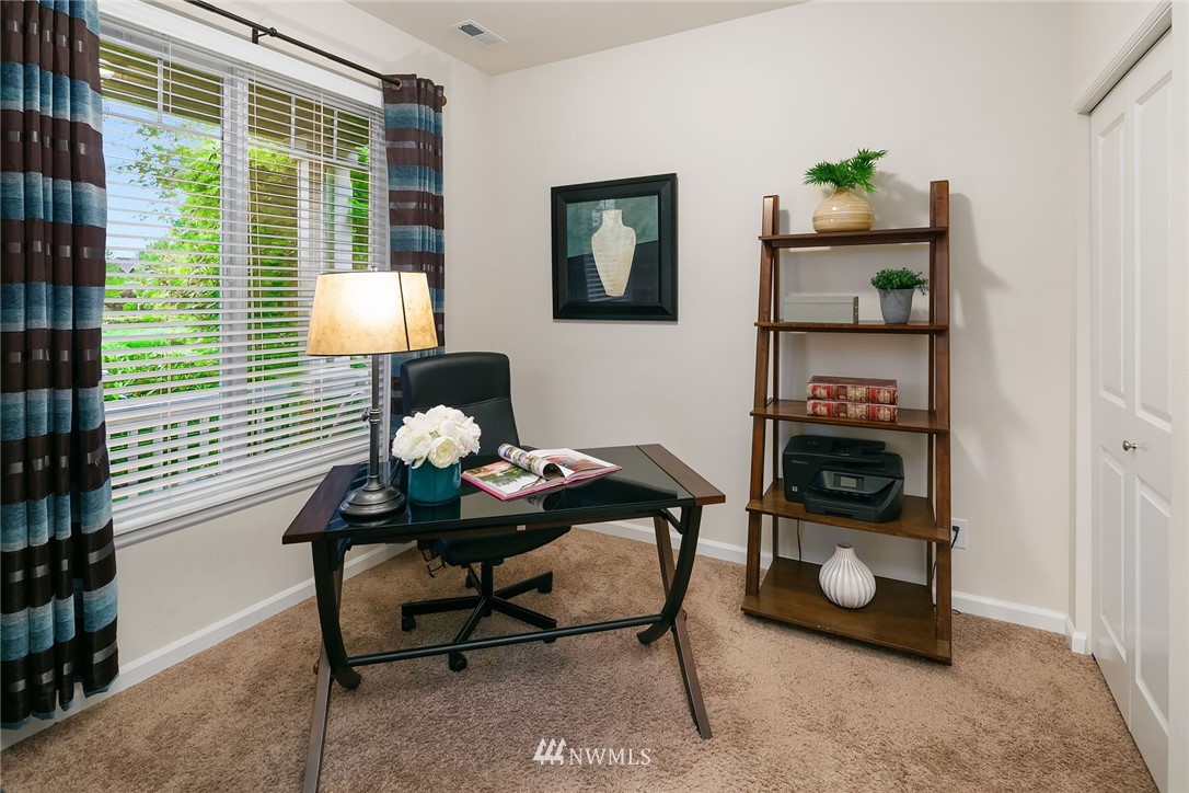 13858 163rd Place Southeast Renton, WA 98059 - Photo 2 of 21 Gallery Image 2