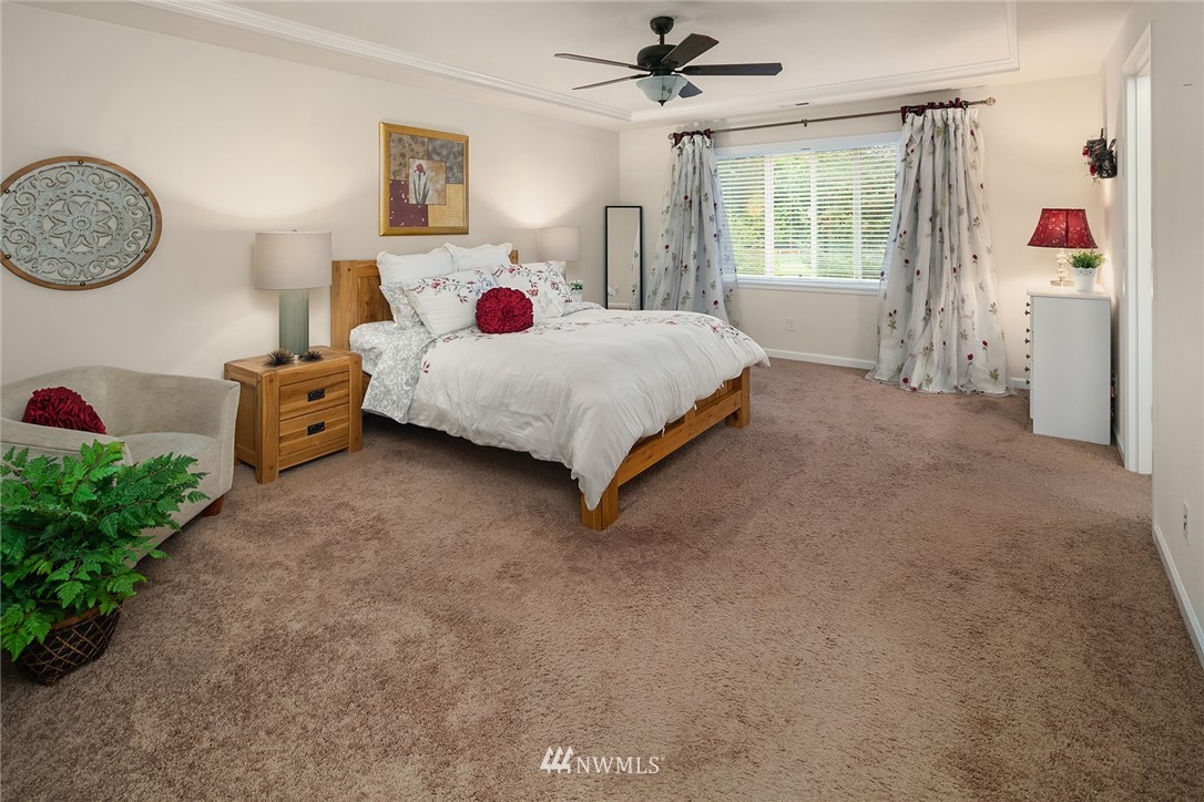 13858 163rd Place Southeast Renton, WA 98059 - Photo 13 of 21 Gallery Image 13