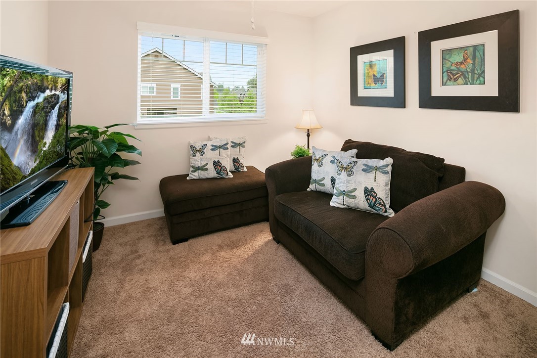 13858 163rd Place Southeast Renton, WA 98059 - Photo 17 of 21 Gallery Image 17