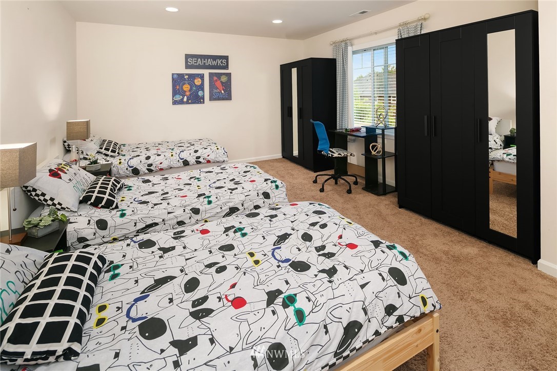 13858 163rd Place Southeast Renton, WA 98059 - Photo 19 of 21 Gallery Image 19