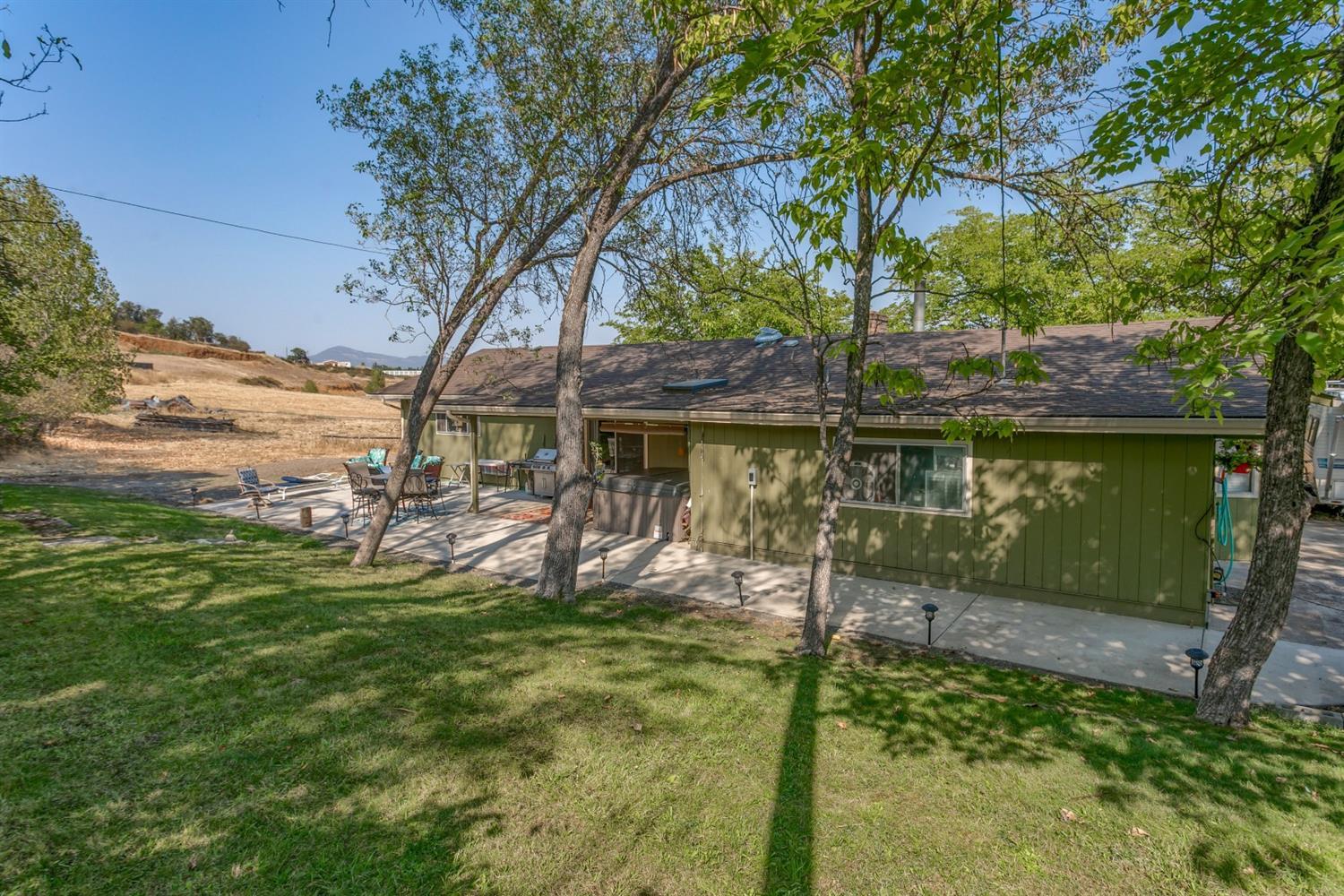10731 Hannon Road Eagle Point, OR 97524 - Photo 1 of 22 Primary Photo