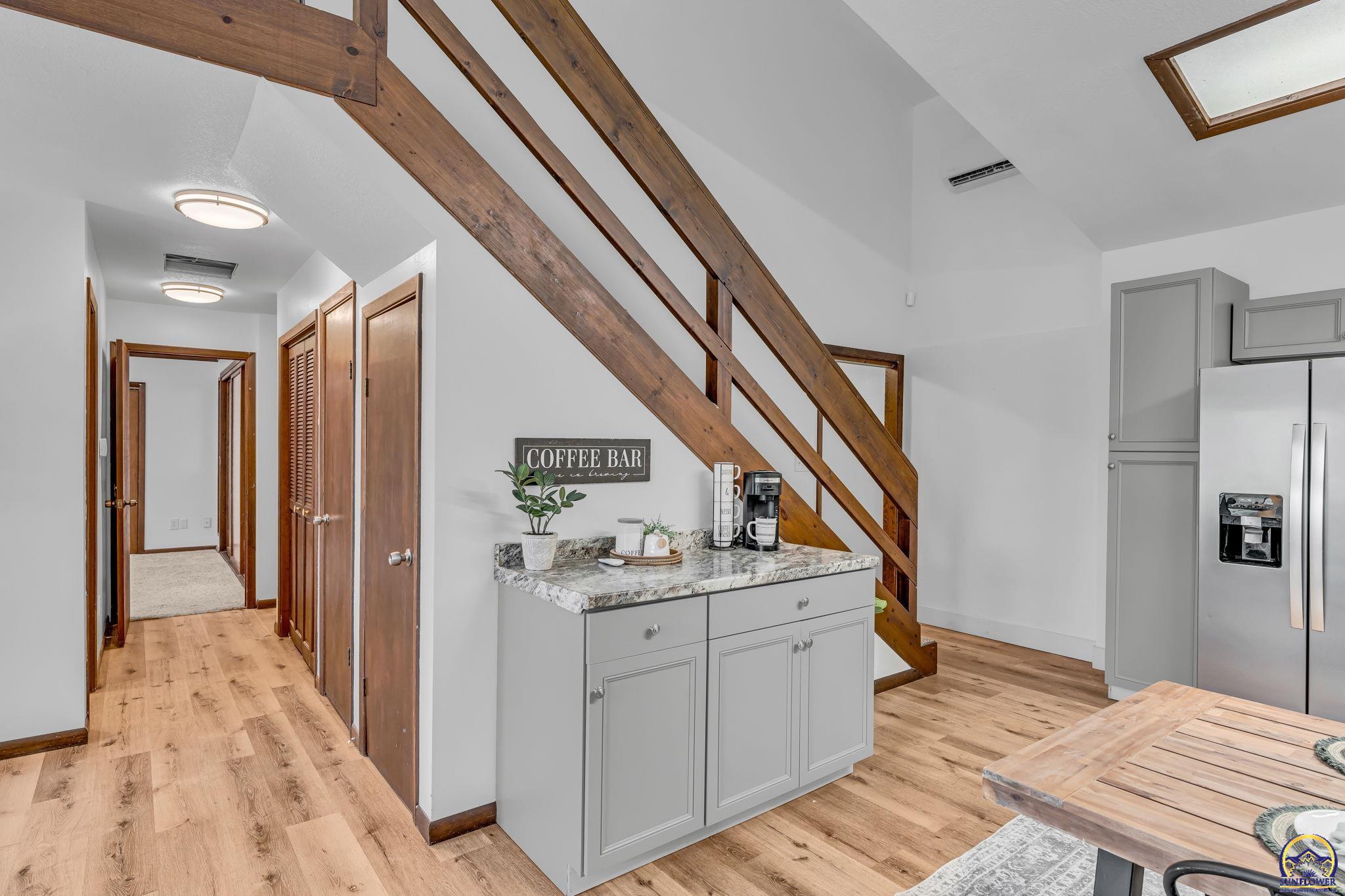 3325 Northwest Pipkin Road Topeka, KS 66618 - Photo 15 of 45