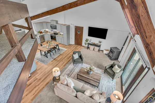 $269,000 | 3325 Northwest Pipkin Road, Topeka, KS 66618