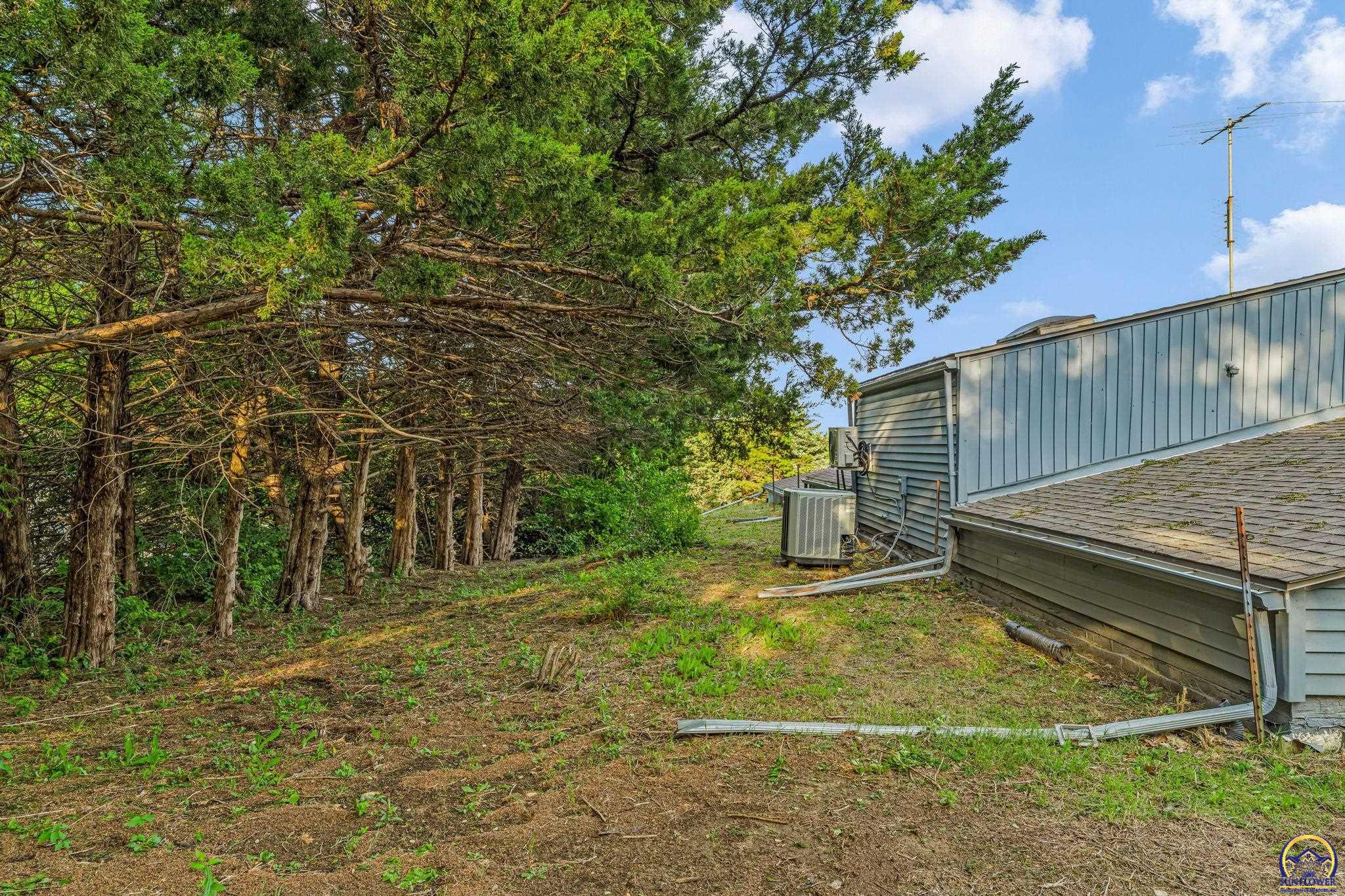 3325 Northwest Pipkin Road Topeka, KS 66618 - Photo 40 of 45
