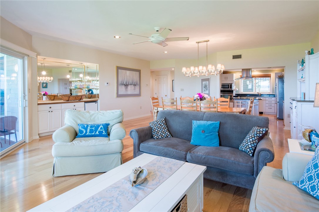 101 Ocean Road, Unit 102 Narragansett, RI 02882 - Photo 4 of 18 Gallery Image 4