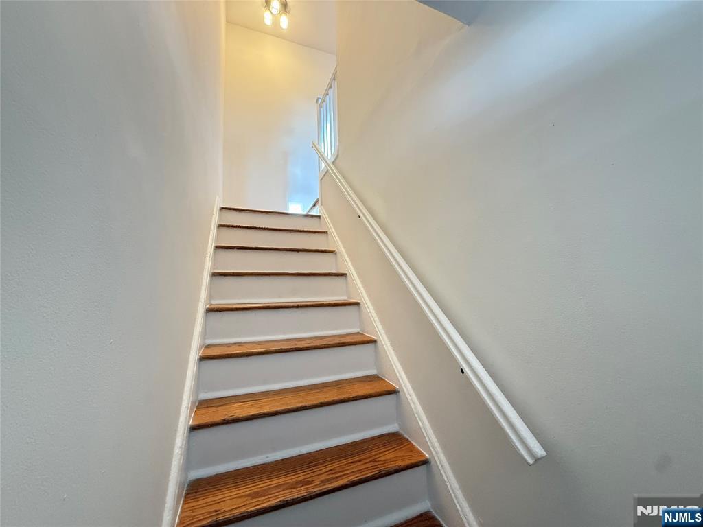 20 Clark Court Rutherford, NJ 07070 - Photo 23 of 30