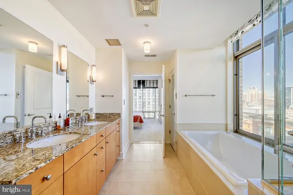 $6,000 | 675 President Street, Unit 1501, Baltimore, MD 21202