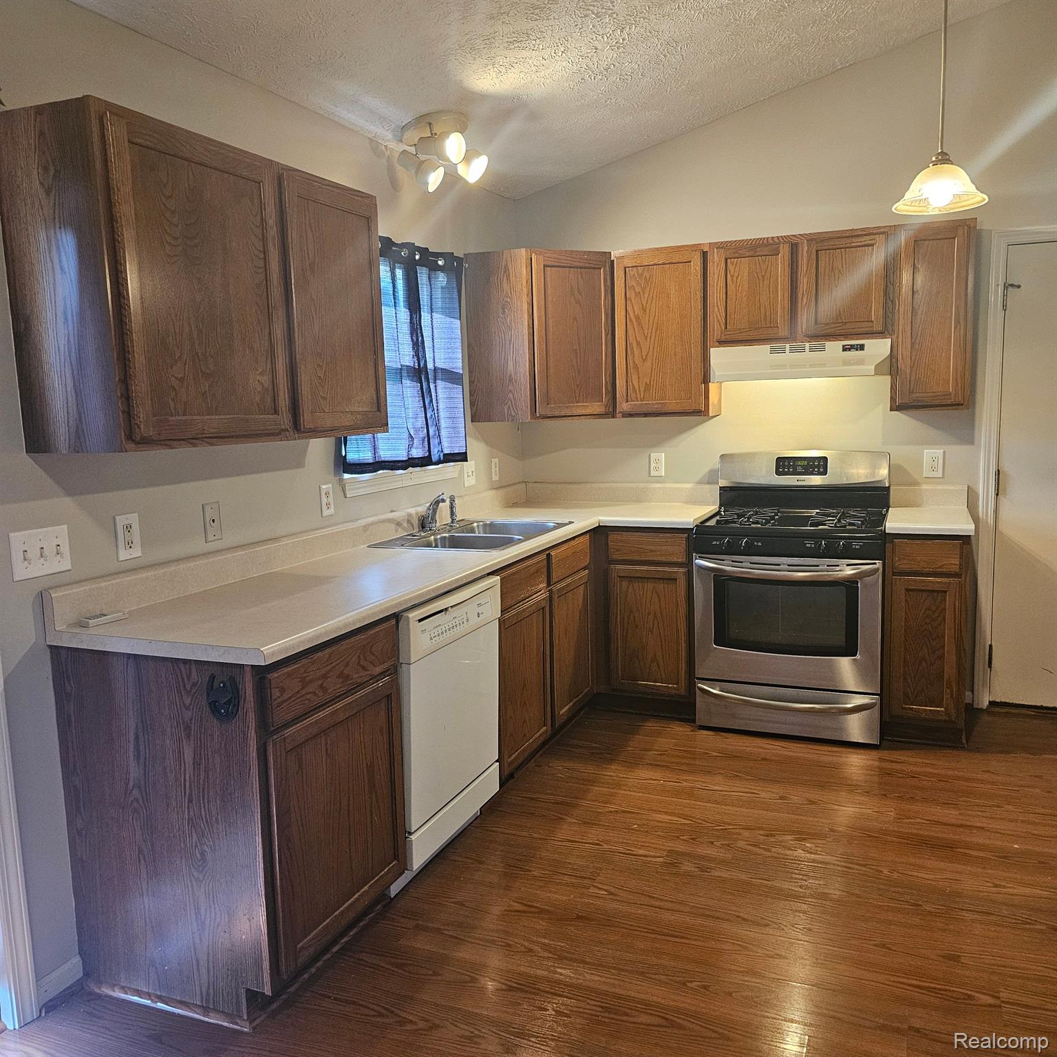 3861 Wheeler Road Fowlerville, MI 48836 - Photo 13 of 32 Gallery Image 13