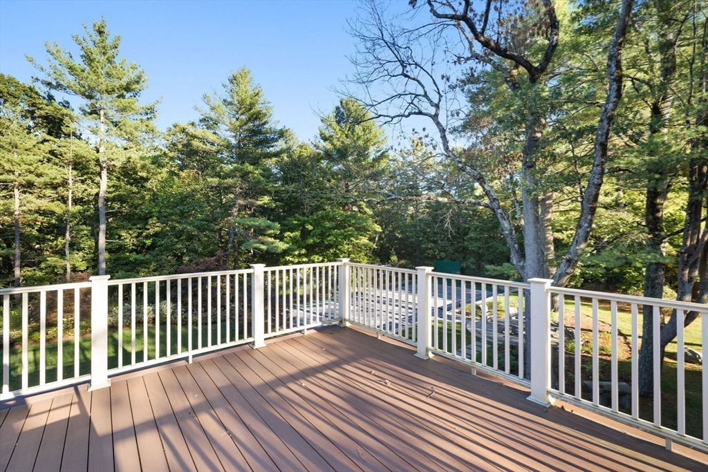 12 Ledgewood Road Winchester, MA 01890 - Photo 22 of 41