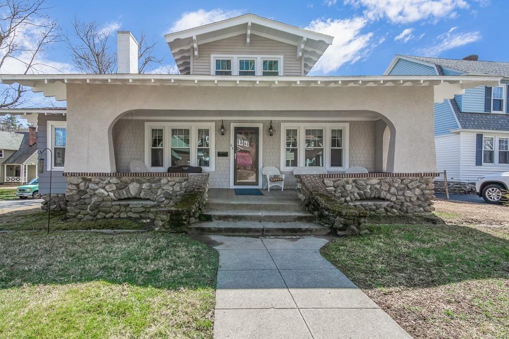 64 Coolidge Road Worcester, MA 01602 - Photo 2 of 42 Gallery Image 2