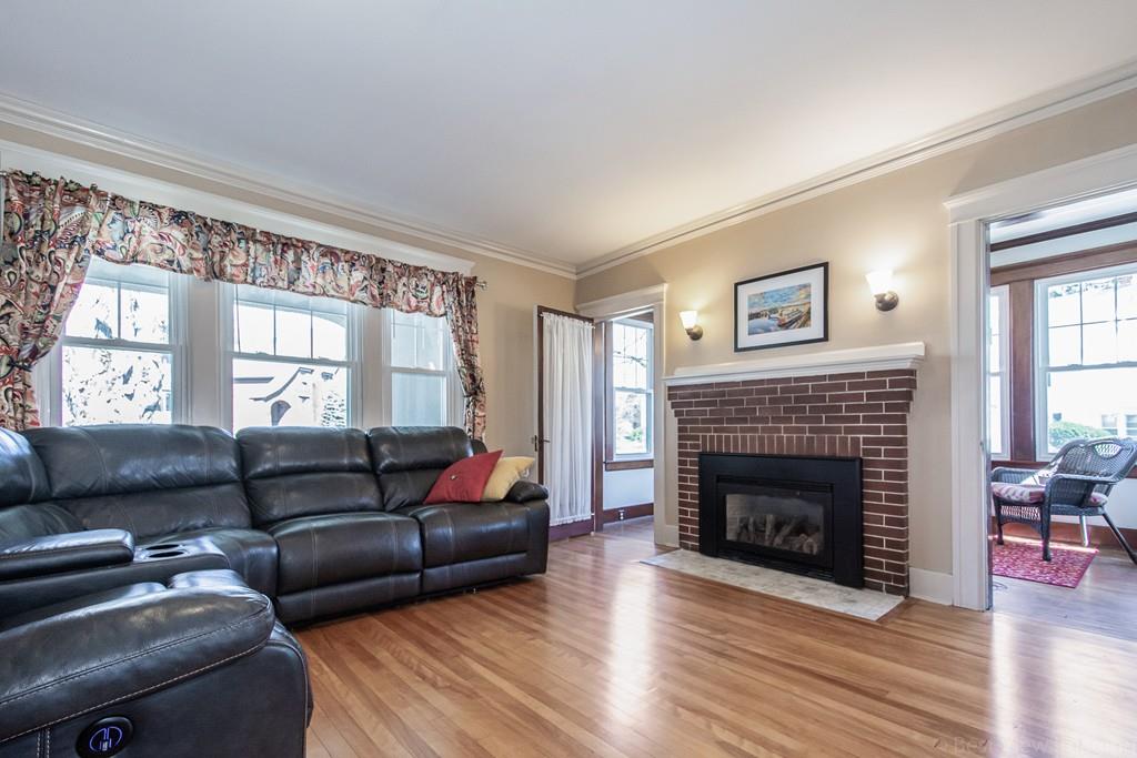 64 Coolidge Road Worcester, MA 01602 - Photo 6 of 42 Gallery Image 6