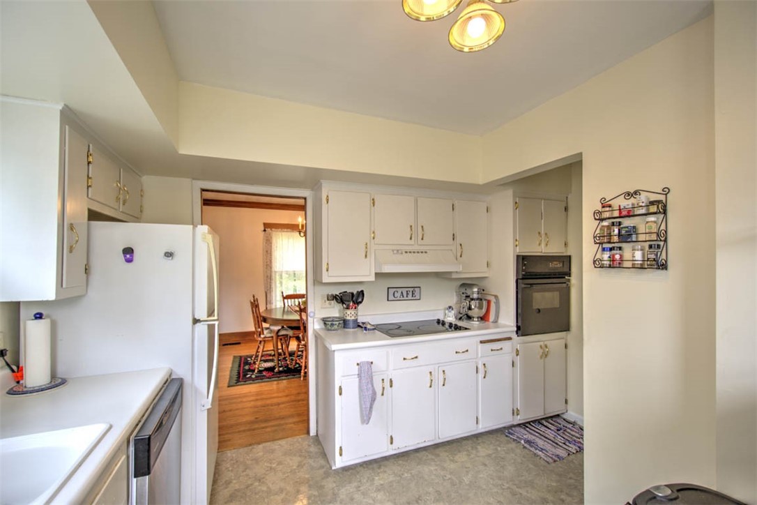1585 West Wood Street Decatur, IL 62522 - Photo 8 of 24