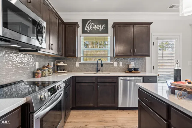 $375,320 | 35 Vly Of Liberty Lane, Smithfield, NC 27577