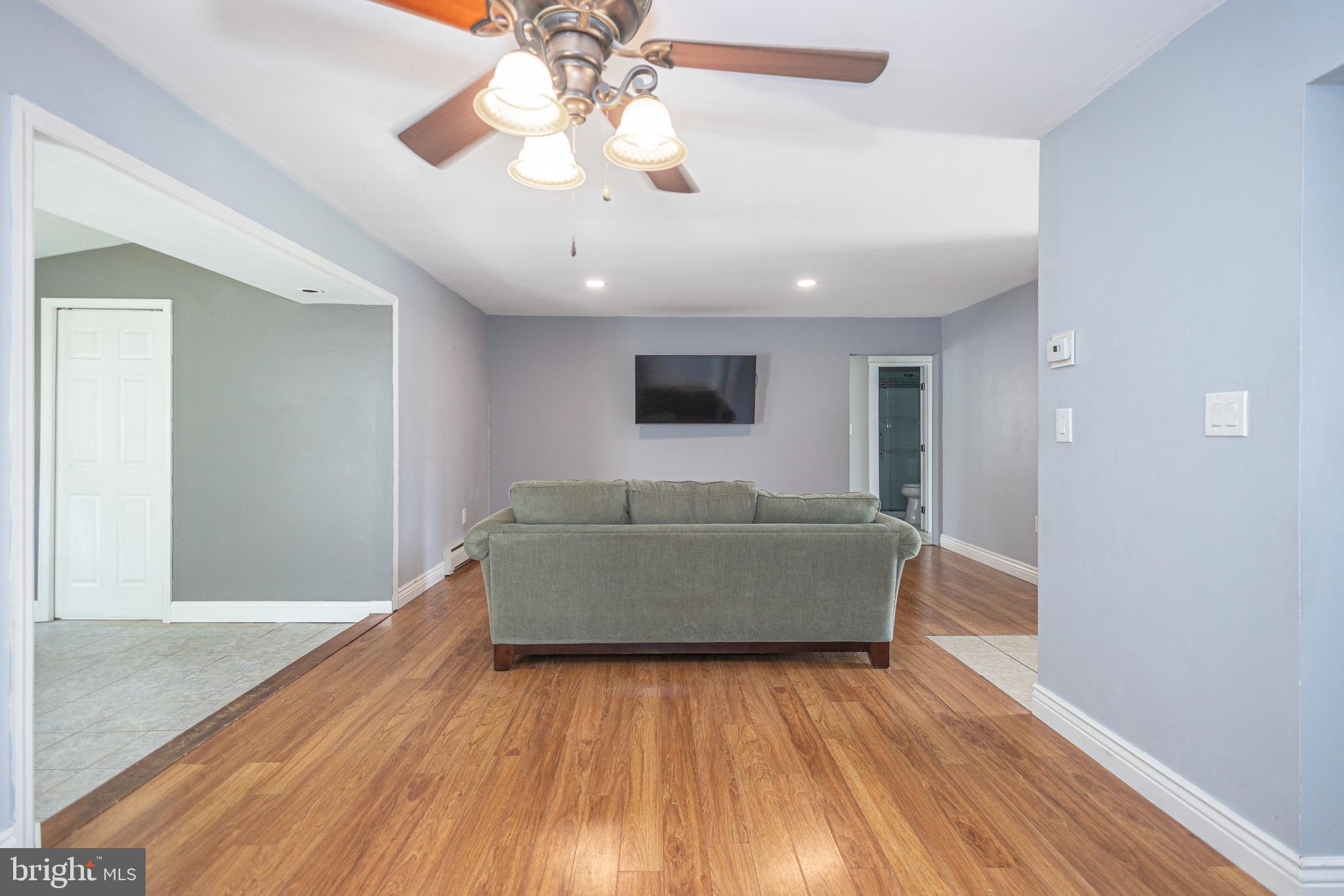 11 High Road Levittown, PA 19056 - Photo 11 of 40