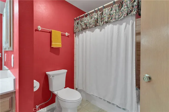 $574,900 | 18830 Munsee Road, Apple Valley, CA 92307