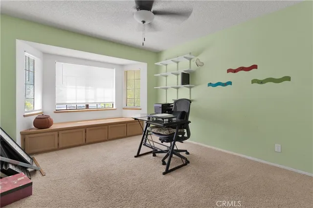 $574,900 | 18830 Munsee Road, Apple Valley, CA 92307