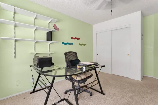 $574,900 | 18830 Munsee Road, Apple Valley, CA 92307