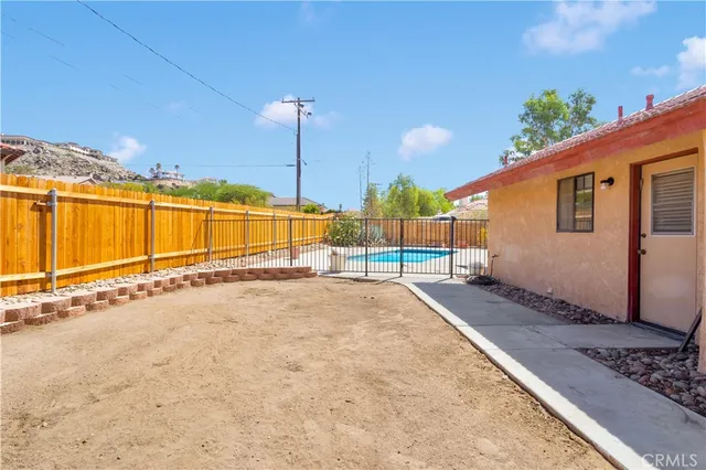 $574,900 | 18830 Munsee Road, Apple Valley, CA 92307