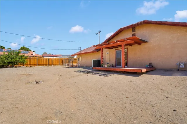 $574,900 | 18830 Munsee Road, Apple Valley, CA 92307