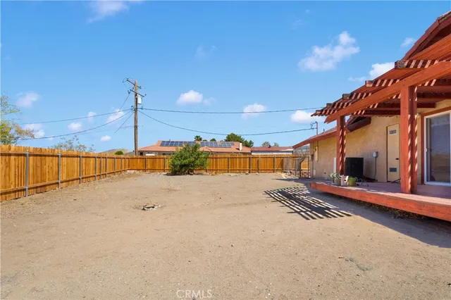 $574,900 | 18830 Munsee Road, Apple Valley, CA 92307