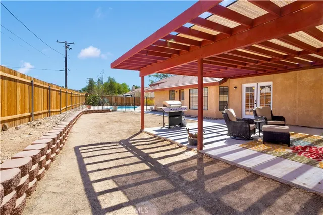 $574,900 | 18830 Munsee Road, Apple Valley, CA 92307