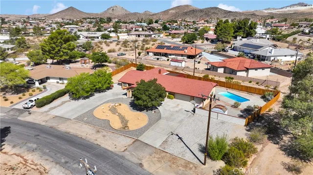 $574,900 | 18830 Munsee Road, Apple Valley, CA 92307