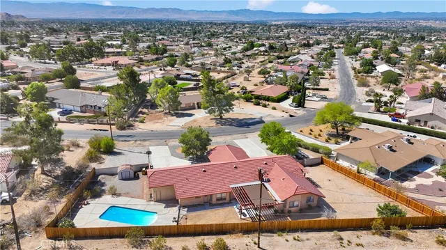 $574,900 | 18830 Munsee Road, Apple Valley, CA 92307