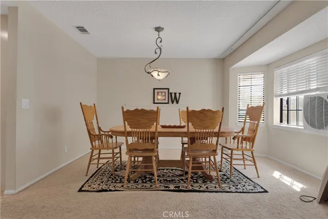 $574,900 | 18830 Munsee Road, Apple Valley, CA 92307