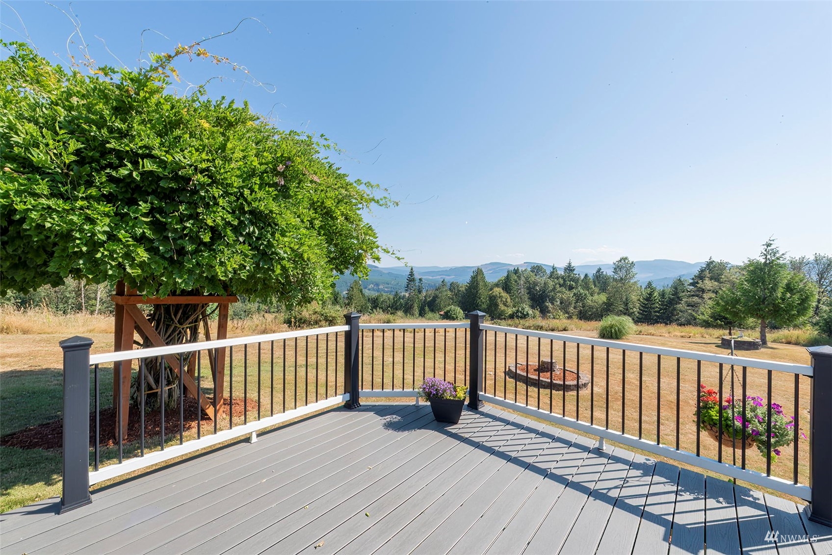 337 Walker Road Kelso, WA 98626 - Photo 2 of 36 Gallery Image 2