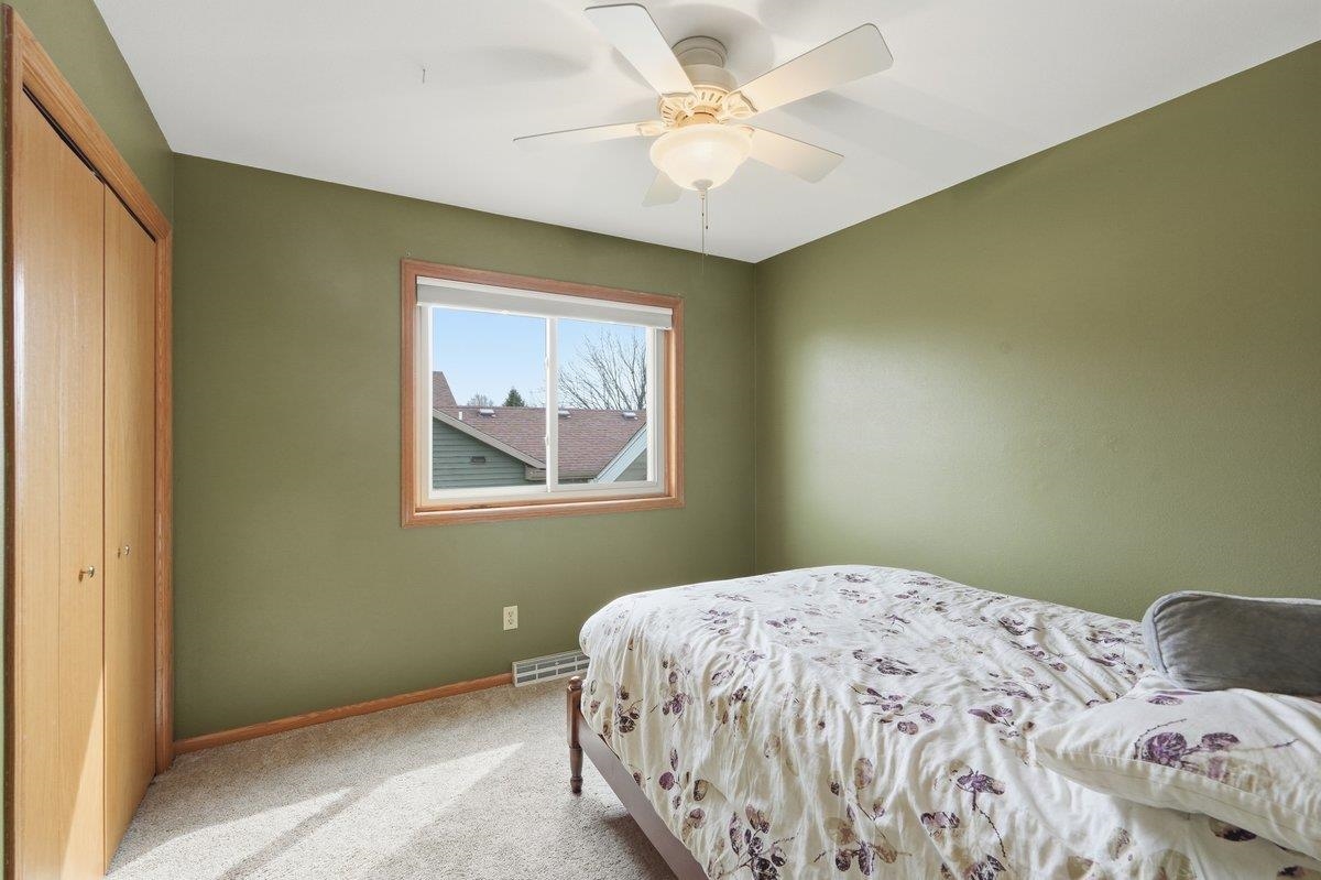 1129 Lincoln Road Oregon, WI 53575 - Photo 19 of 47