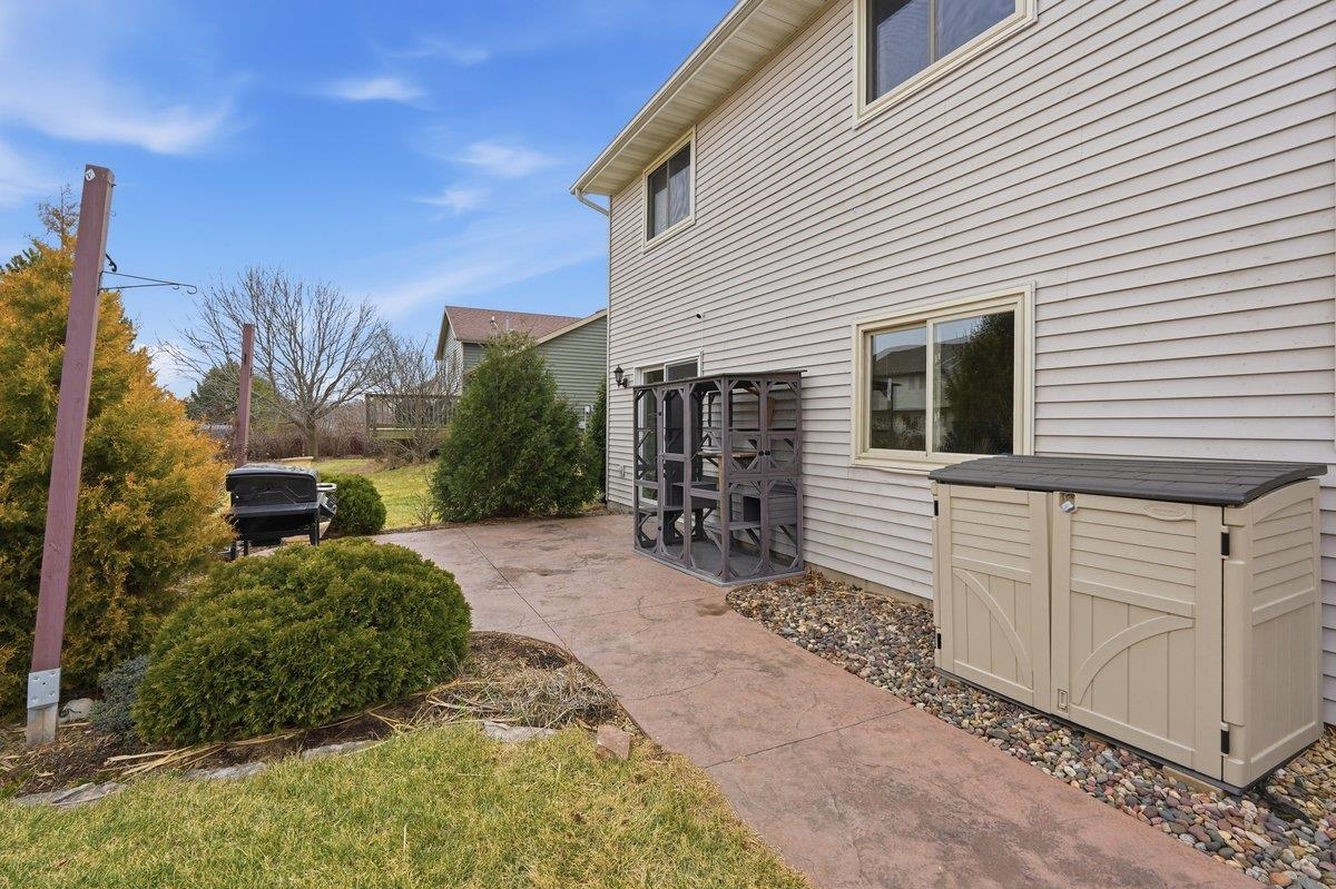 1129 Lincoln Road Oregon, WI 53575 - Photo 37 of 47